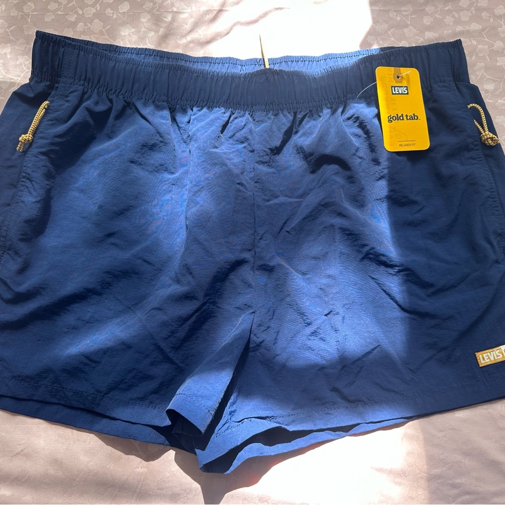 🆕Reebok, Adidas & Levi’s Athletic Bundle - Picture 5 of 16
